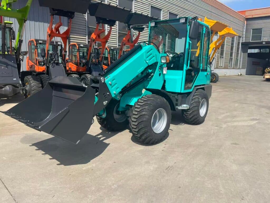 Chinese Small Telescopic Loader OEM/ODM: Branding, Color & Custom Hydraulics (Practical Guide for Importers & Distributors)
